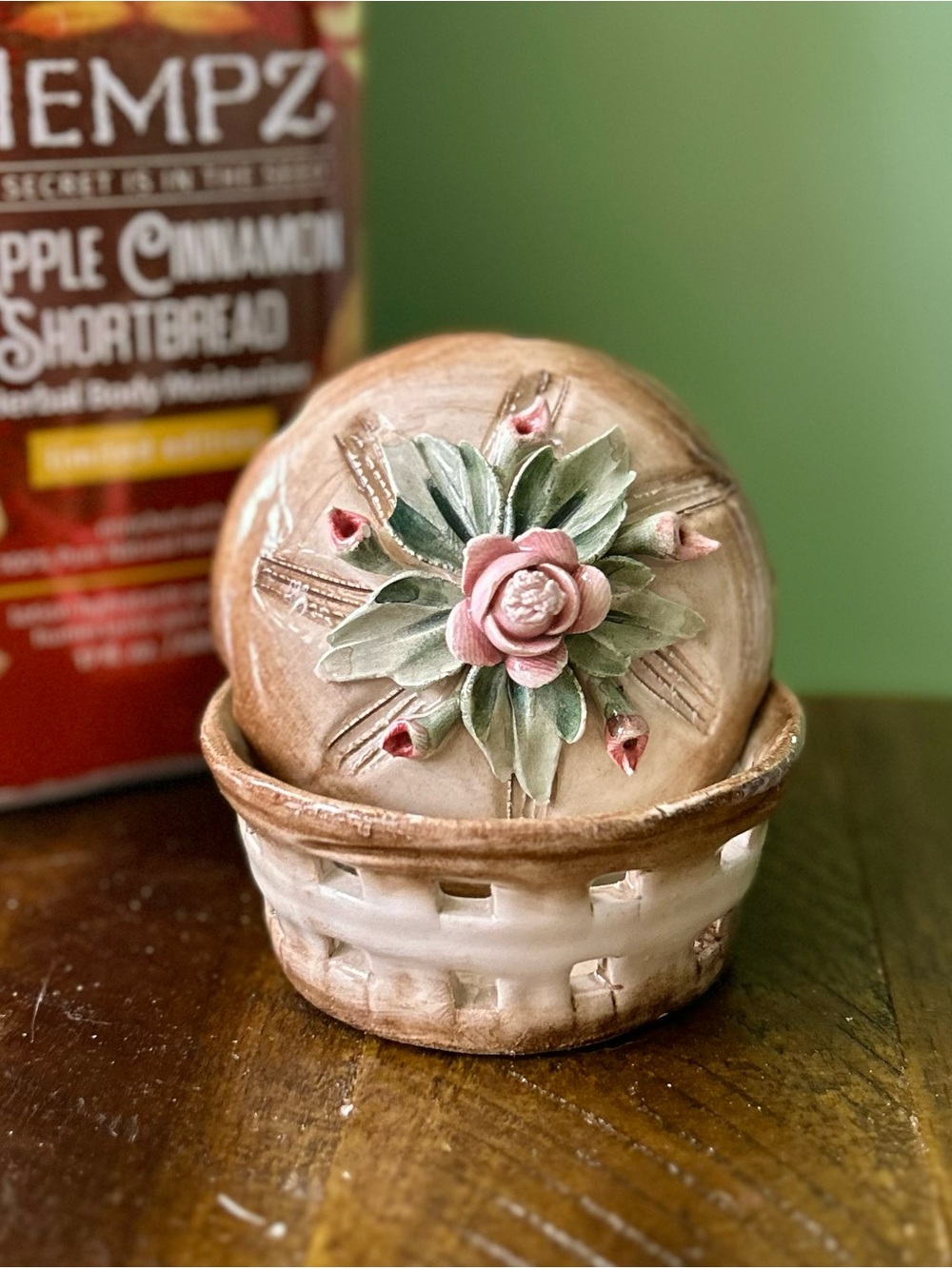 Vintage Italian Capodimonte Porcelain  Floral Trinket Box 3D With Lid